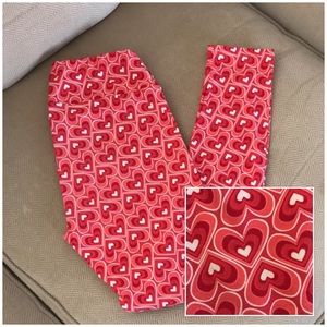 LulaRoe HEART Print Valentine LEGGINGS *One Size (2-10)*